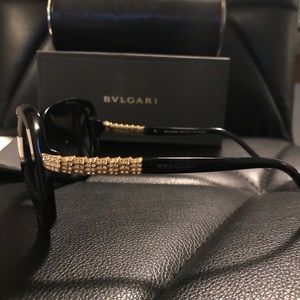 ✨ SOLD ✨ Bvlgari Serpenti Polarized Sunglasses